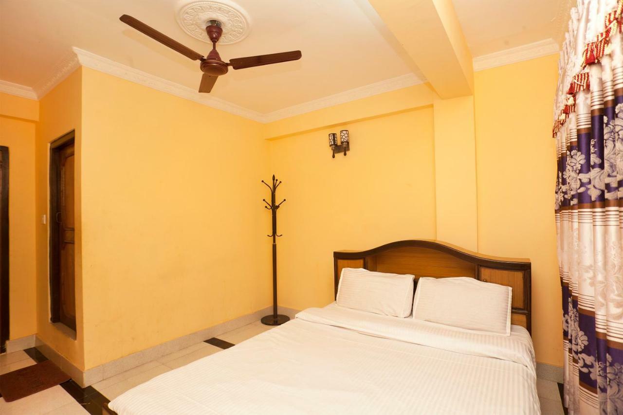 Spot On 397 Hotel Triveni Guest House Kathmandu Esterno foto